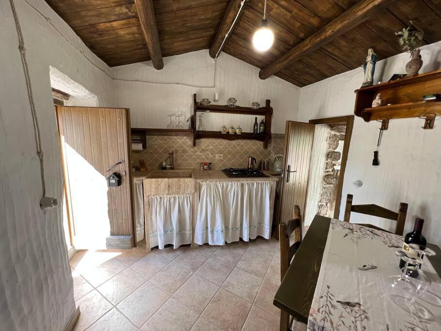 Muristene Pozzo Santa Cristina Paulilatino 外观 照片