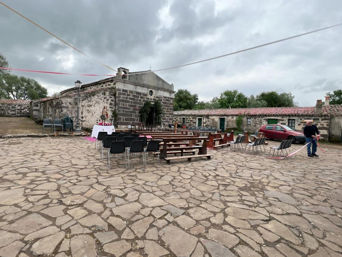 Muristene Pozzo Santa Cristina Paulilatino 外观 照片